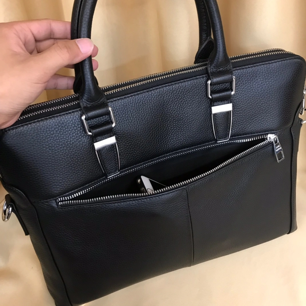 EasyMatch 4860 Louis Vuitton AAA Man Handbags