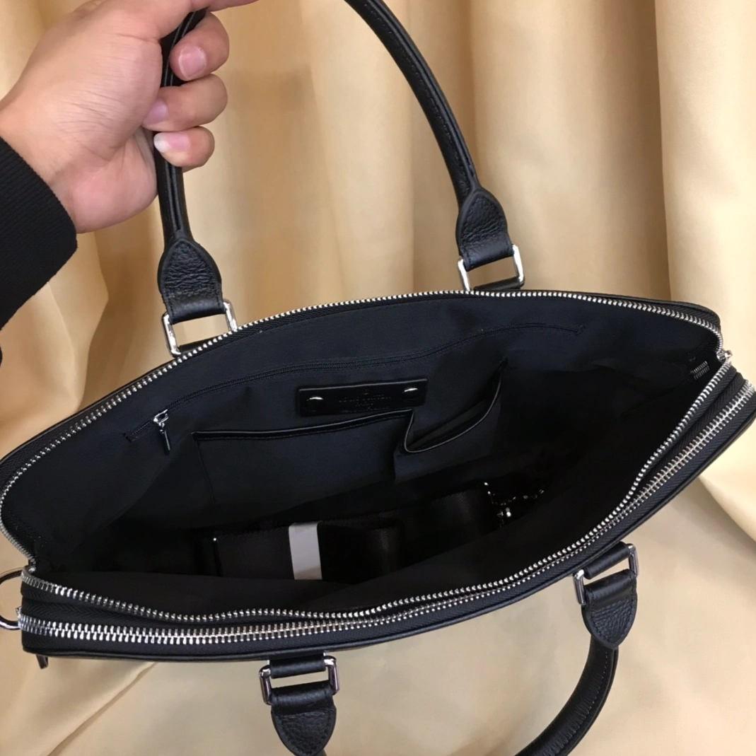 EasyMatch 4860 Louis Vuitton AAA Man Handbags