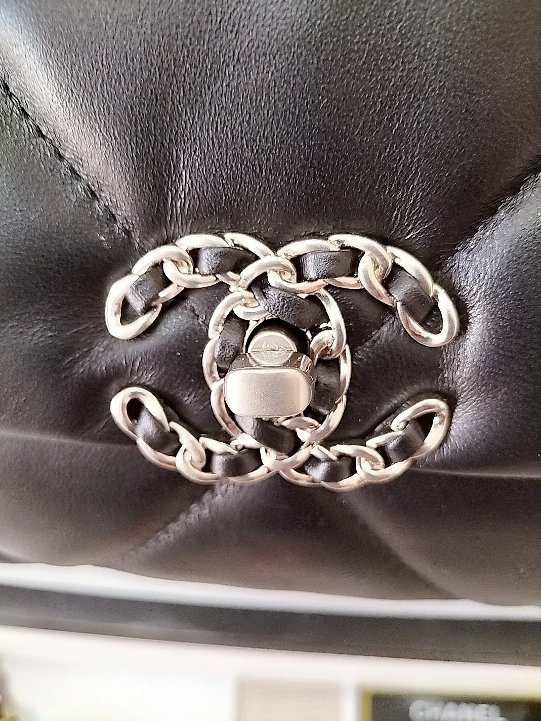 EasyMatch 4869 Chanel AAA Quality Messenger Bags For Women