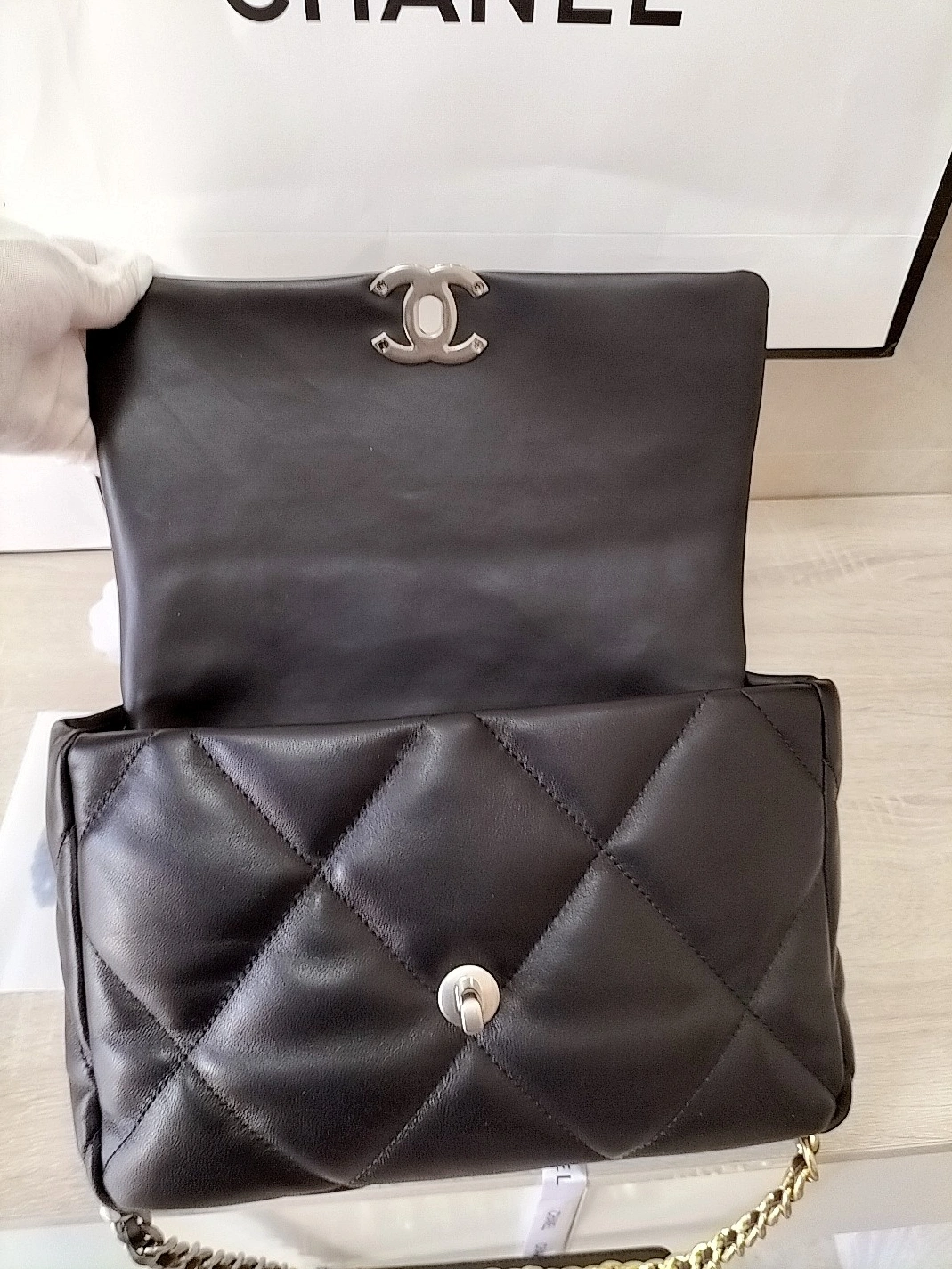 EasyMatch 4869 Chanel AAA Quality Messenger Bags For Women
