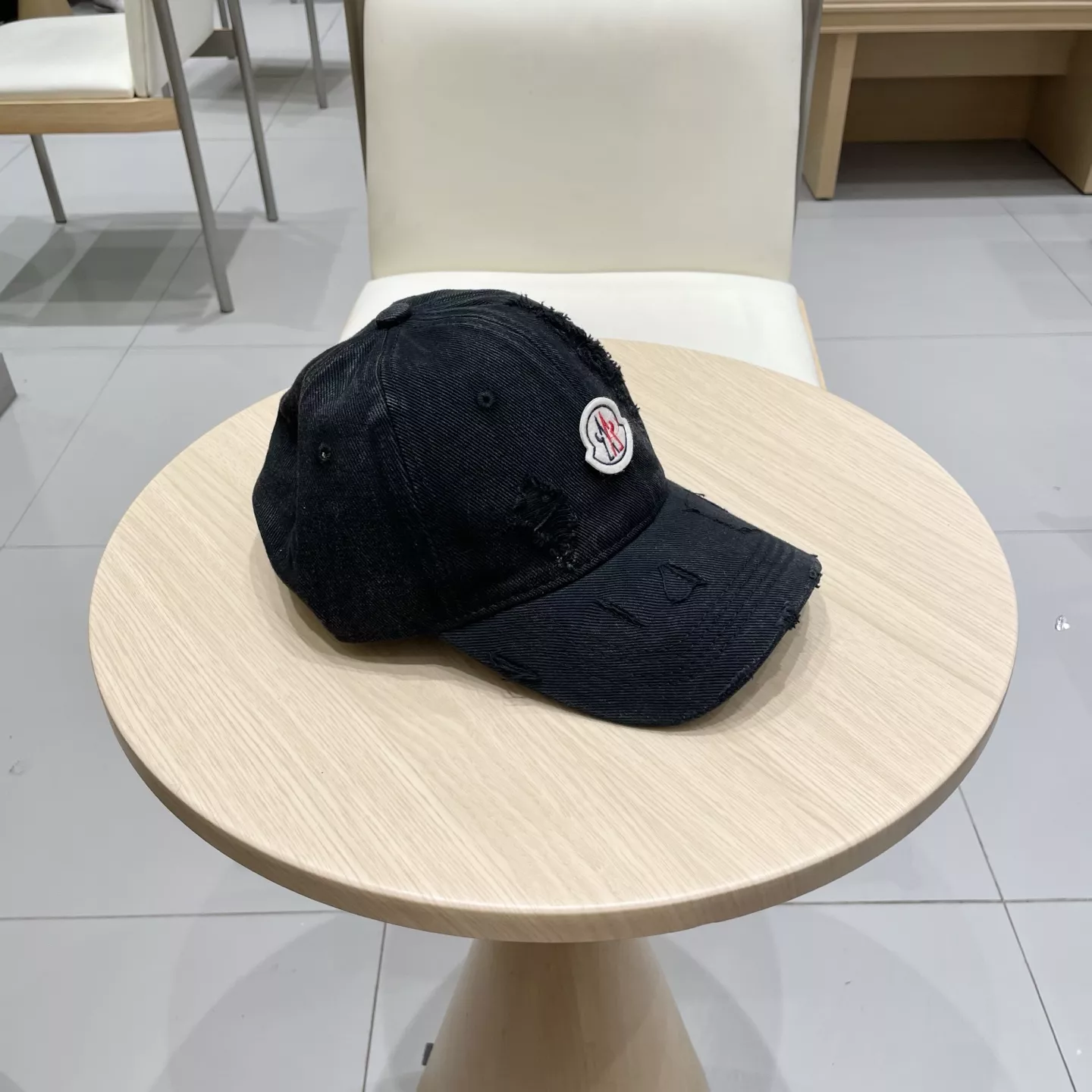 EasyMatch 502 Moncler Caps