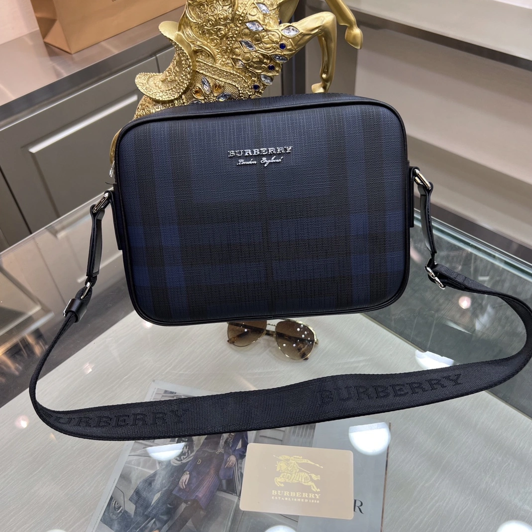 EasyMatch 5181 Burberry AAA Man Messenger Bags