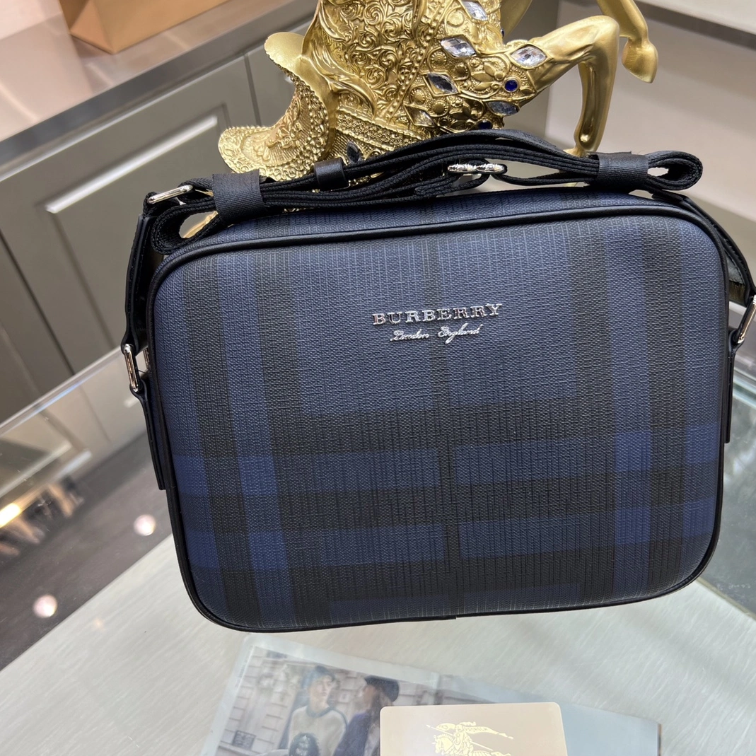 EasyMatch 5181 Burberry AAA Man Messenger Bags