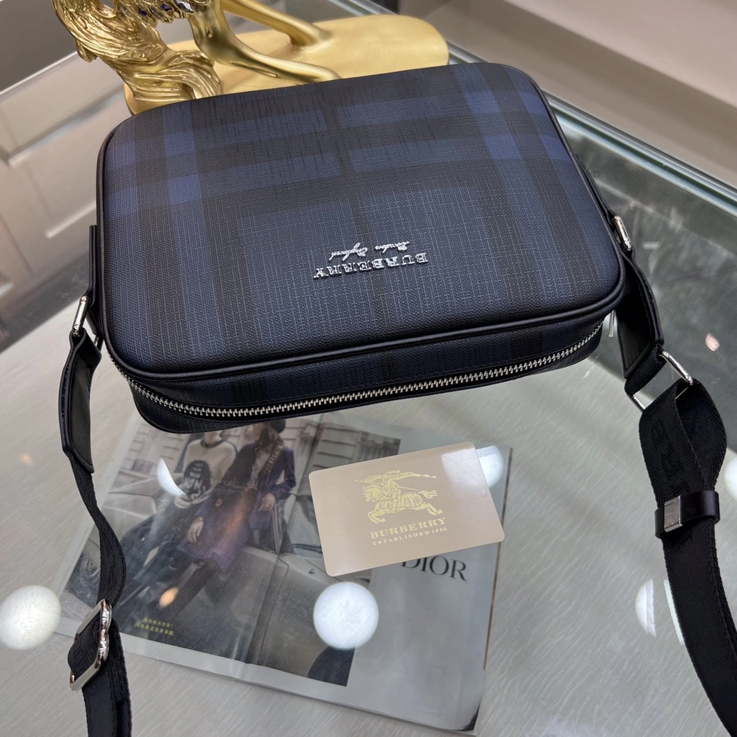 EasyMatch 5181 Burberry AAA Man Messenger Bags
