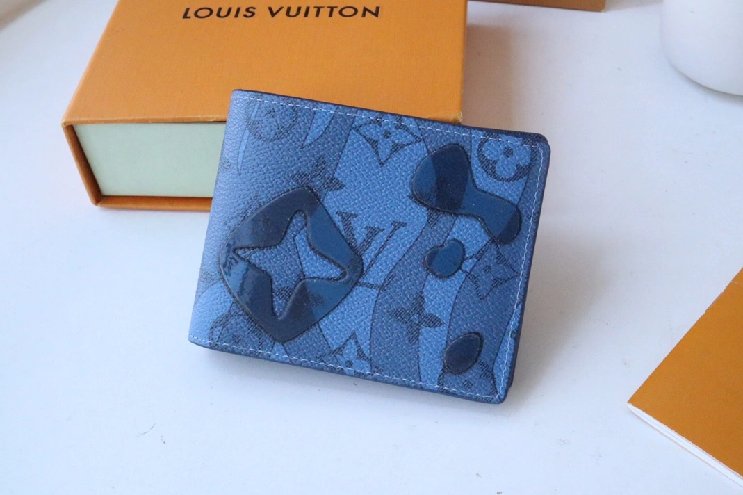 EasyMatch 5486 Louis Vuitton AAA Quality Wallets