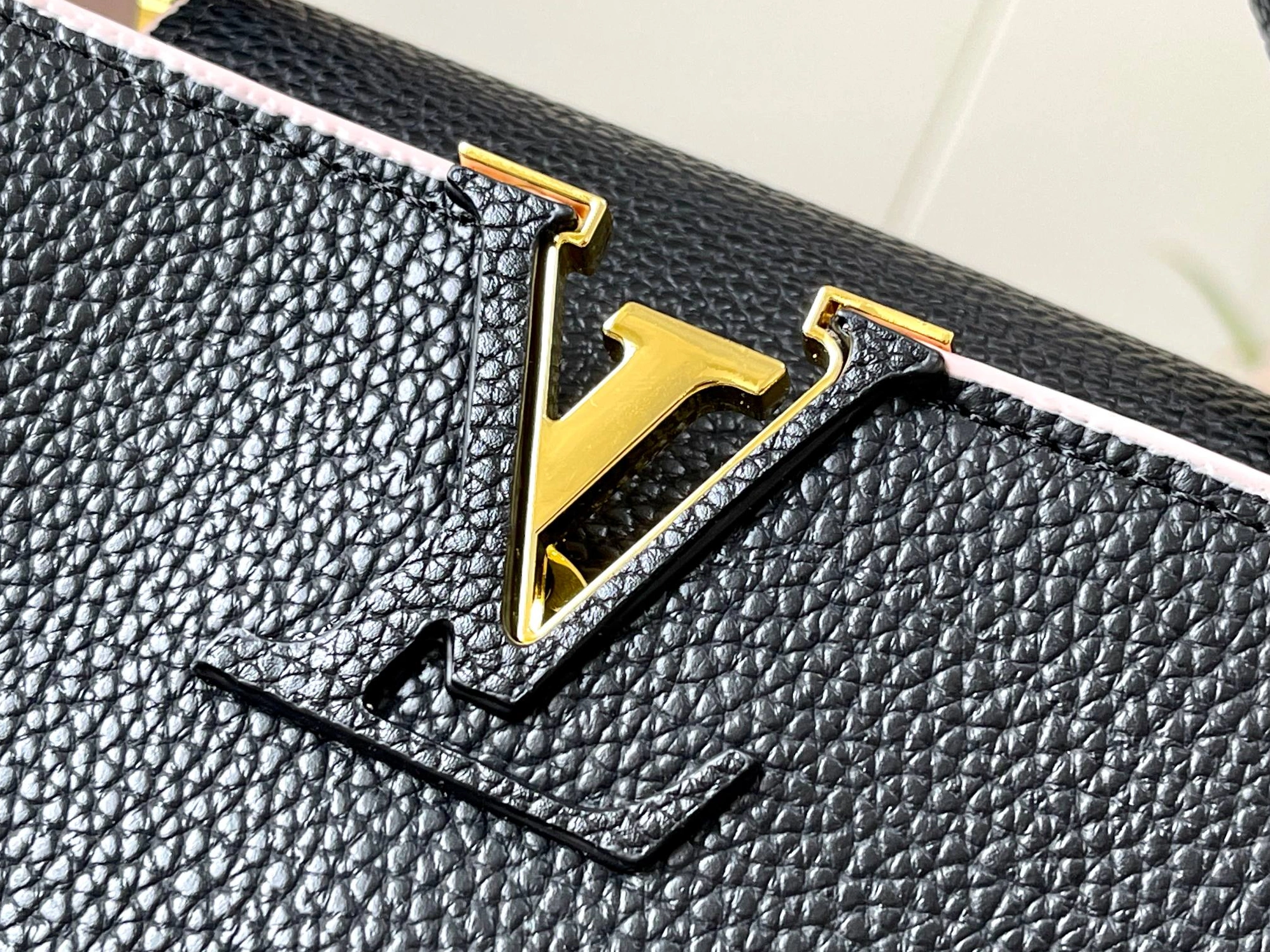 EasyMatch 5758 Louis Vuitton AAA Quality Messenger Bags For Women