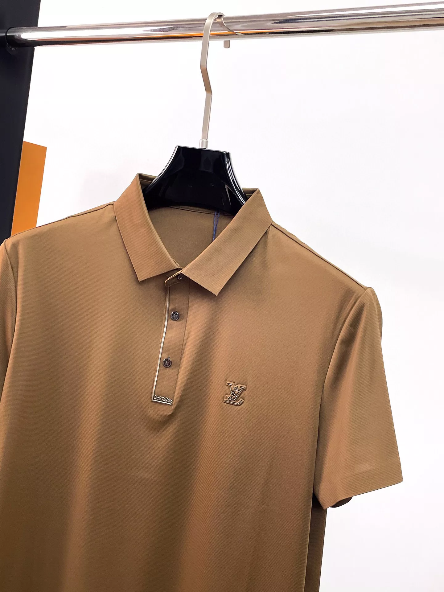 EasyMatch 6437 Louis Vuitton LV T-Shirts Short Sleeved For Men