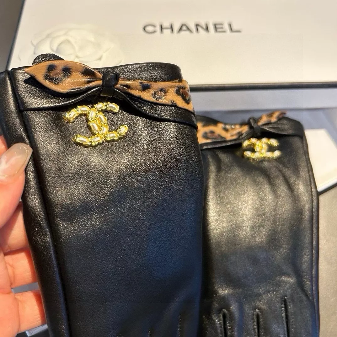 EasyMatch 6633 Chanel Gloves For Women
