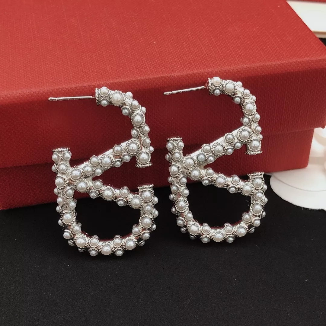 EasyMatch 672 Valentino Earrings For Women