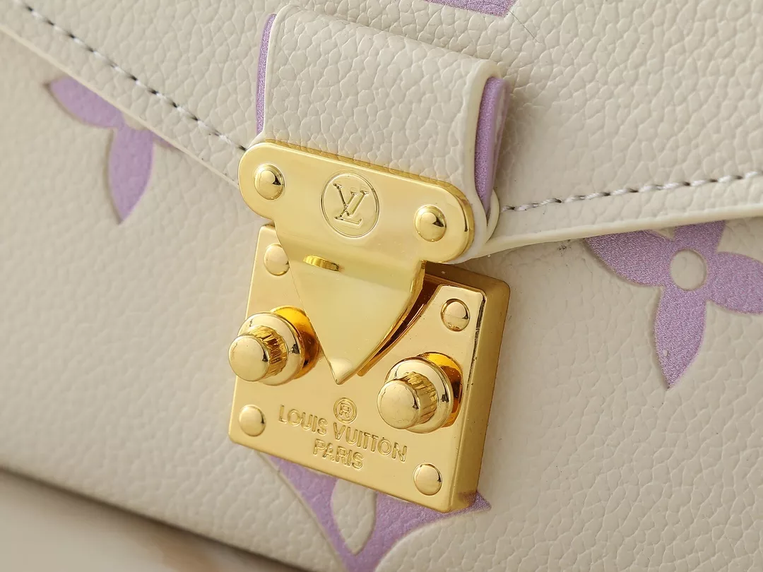 EasyMatch 6790 Louis Vuitton Messenger Bage For Women