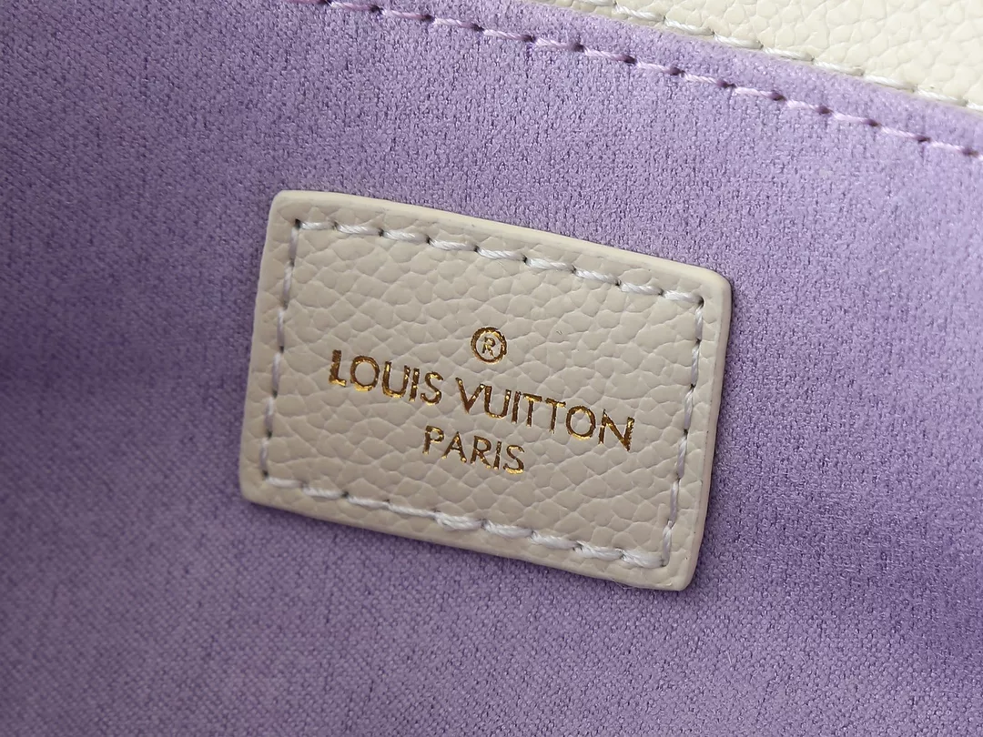 EasyMatch 6790 Louis Vuitton Messenger Bage For Women