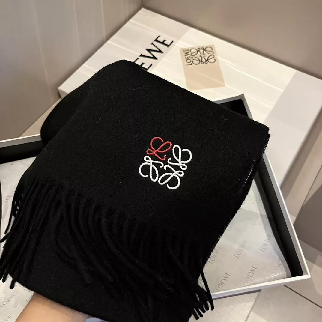 EasyMatch 7279 LOEWE Scarf For Women