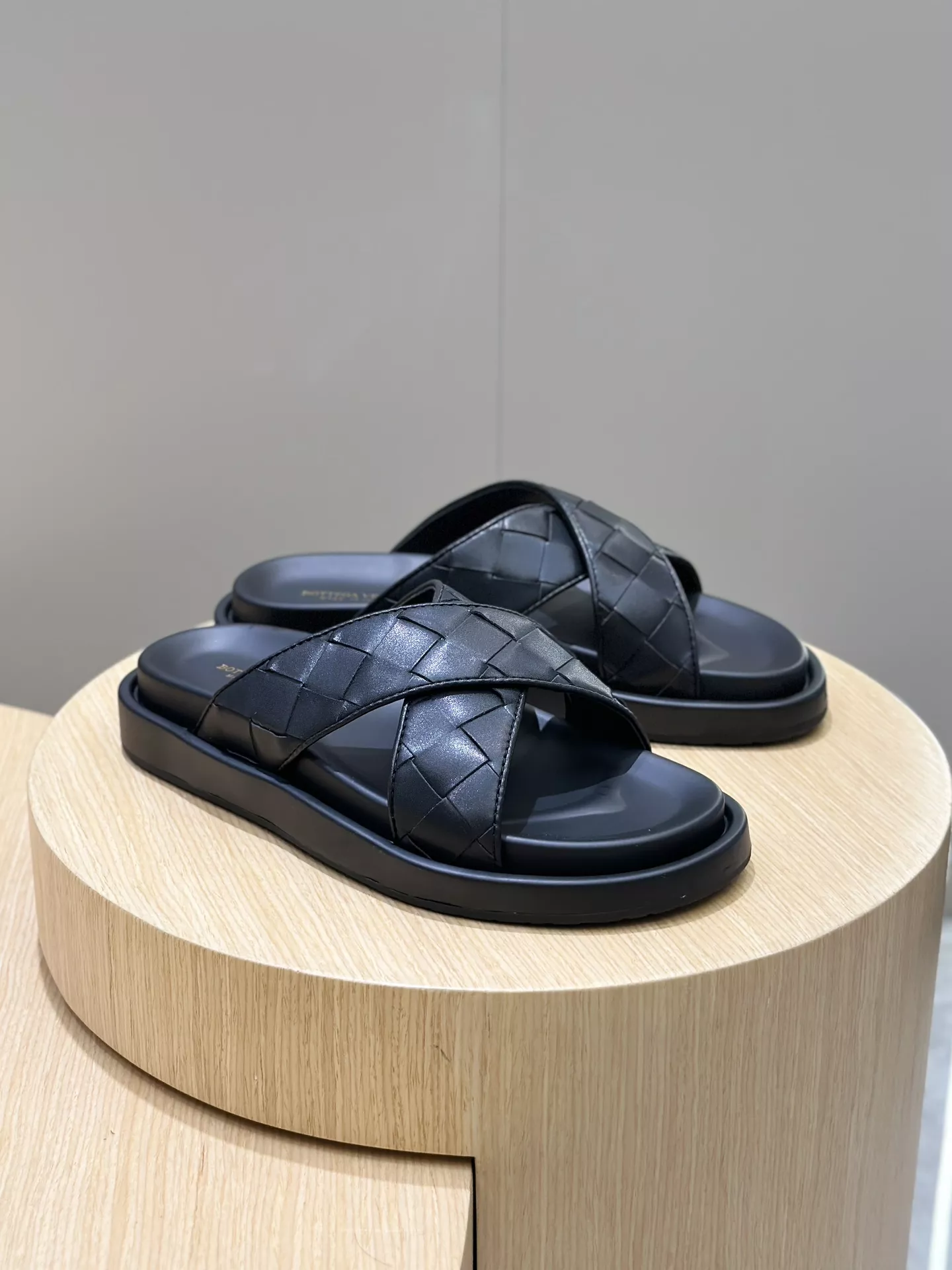 EasyMatch 7389 Bottega Veneta BV Slippers For Men