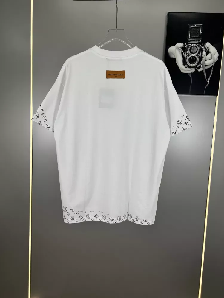 EasyMatch 7416 Louis Vuitton LV T-Shirts Short Sleeved For Unisex