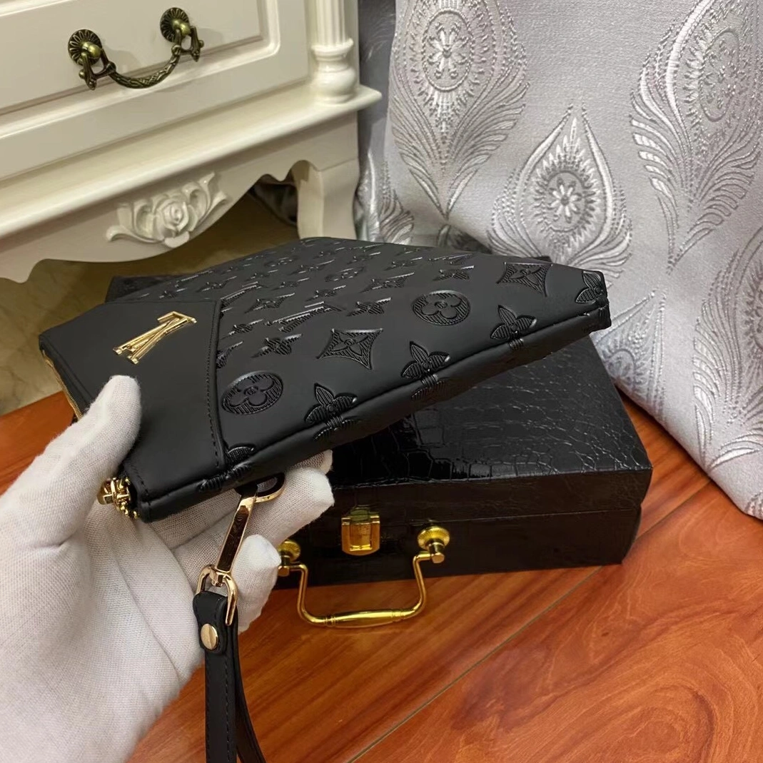 EasyMatch 7451 Louis Vuitton AAA Man Wallets