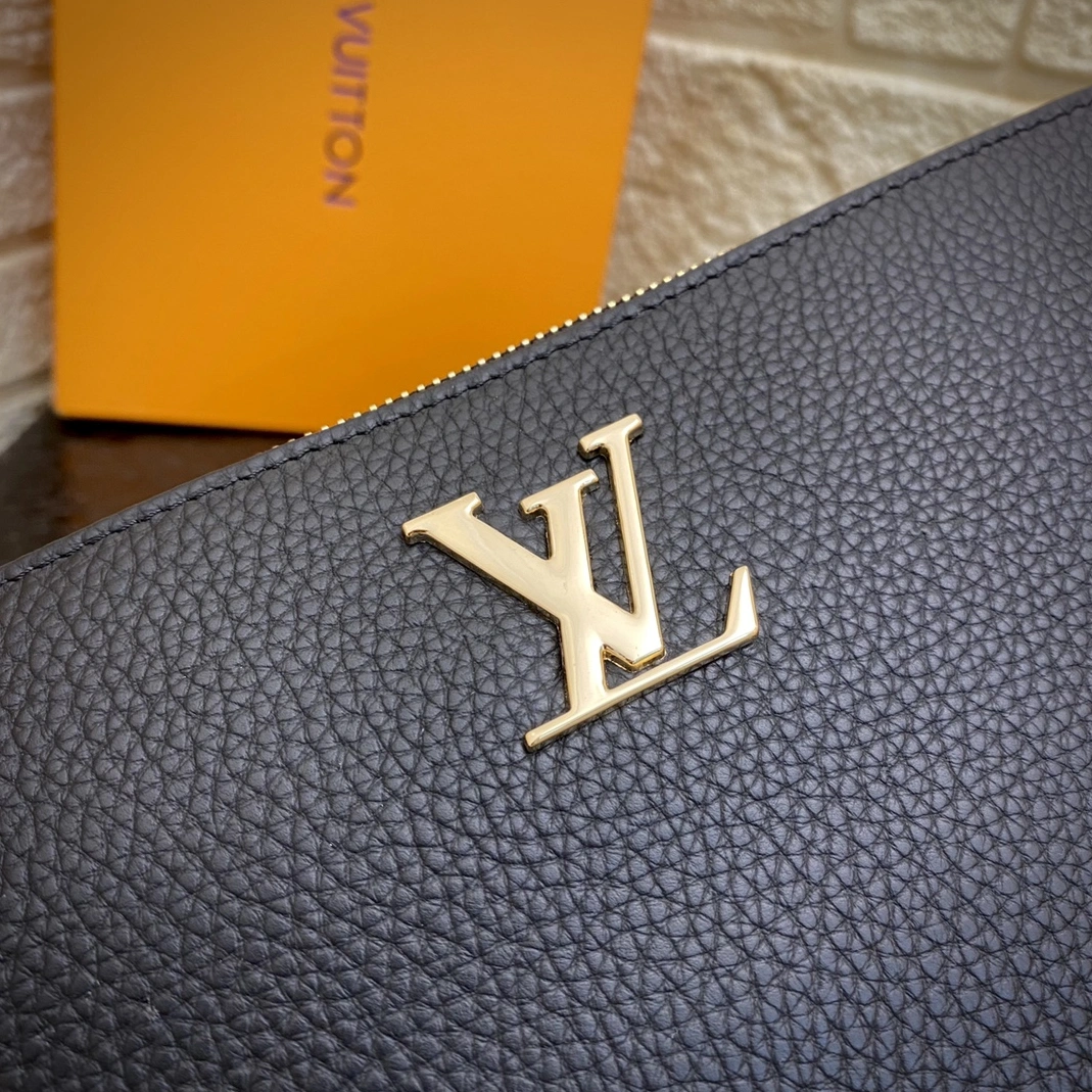 EasyMatch 7477 Louis Vuitton AAA Man Wallets