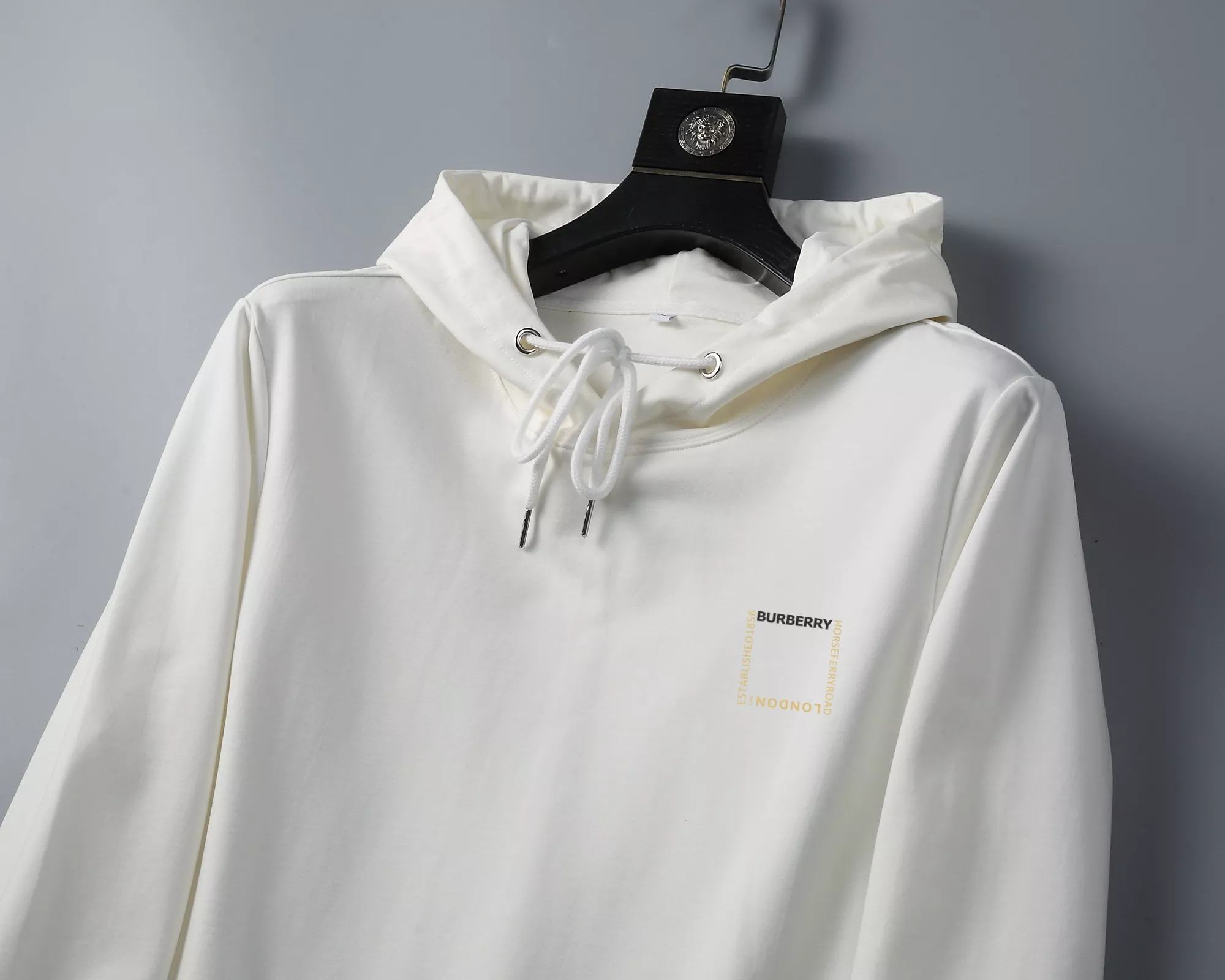 EasyMatch 772 Burberry Hoodies Long Sleeved For Men
