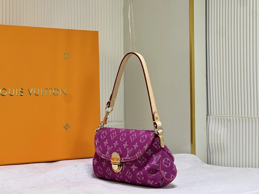 EasyMatch 7758 Louis Vuitton AAA Quality Shoulder Bags For Women