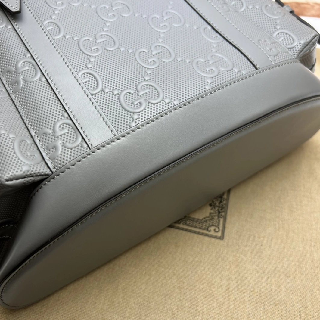 EasyMatch 7763 Gucci AAA Man Backpacks