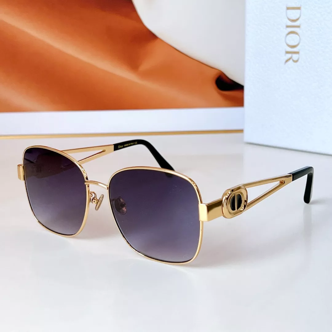 EasyMatch 7962 Christian Dior AAA Quality Sunglasses