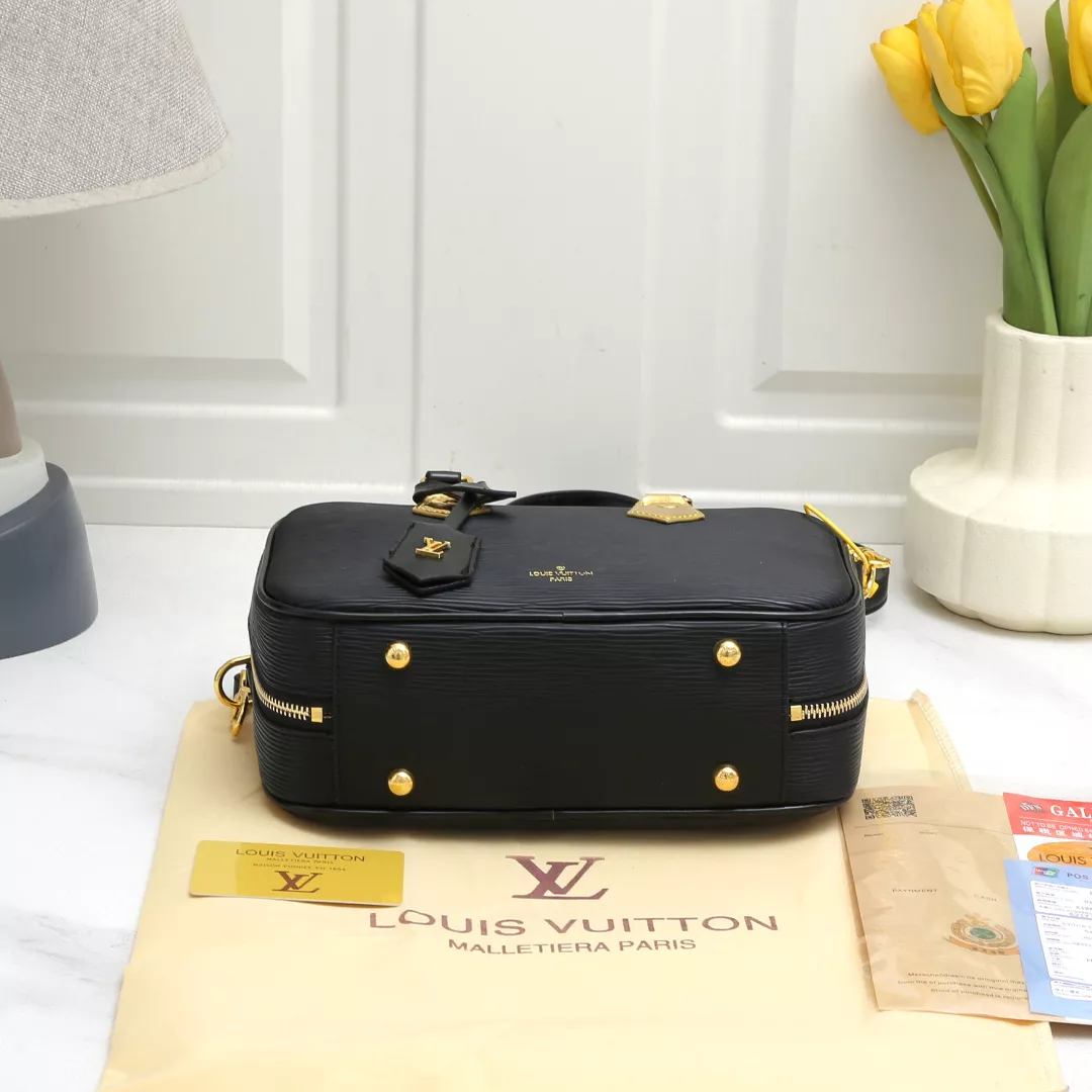 EasyMatch 834 Louis Vuitton HandBags For Women