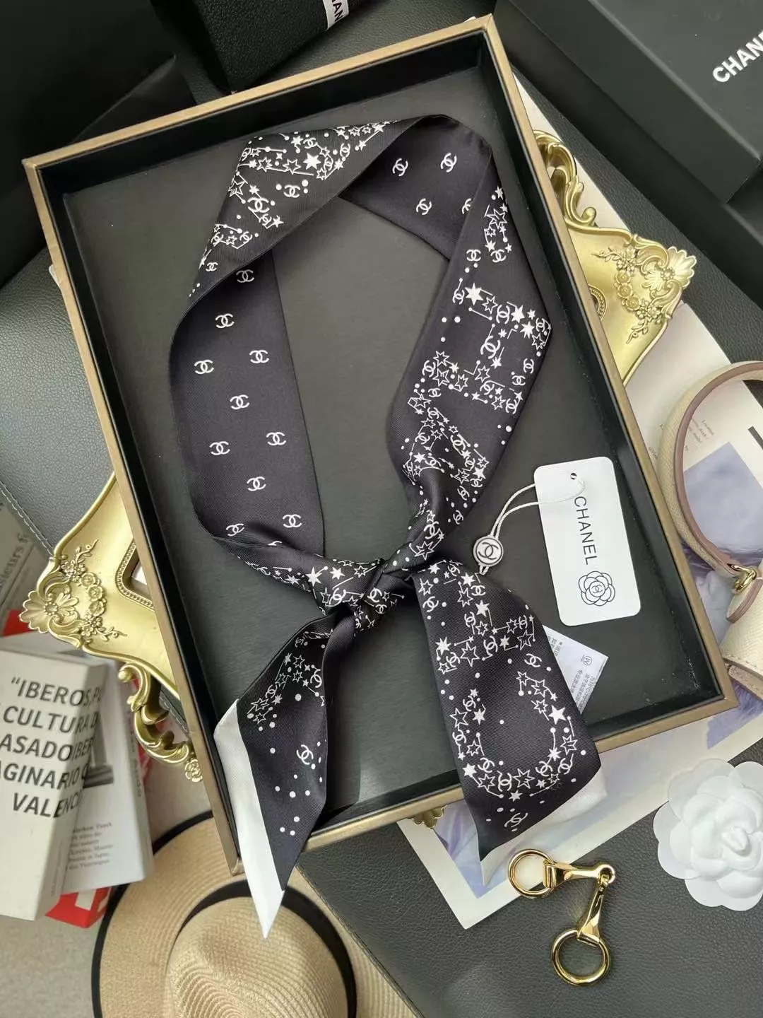EasyMatch 8692 Chanel Silk Scarf