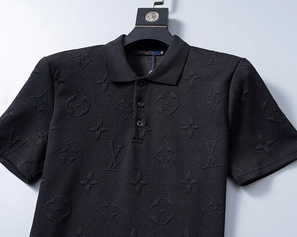 EasyMatch 8787 Louis Vuitton LV T-Shirts Short Sleeved For Men