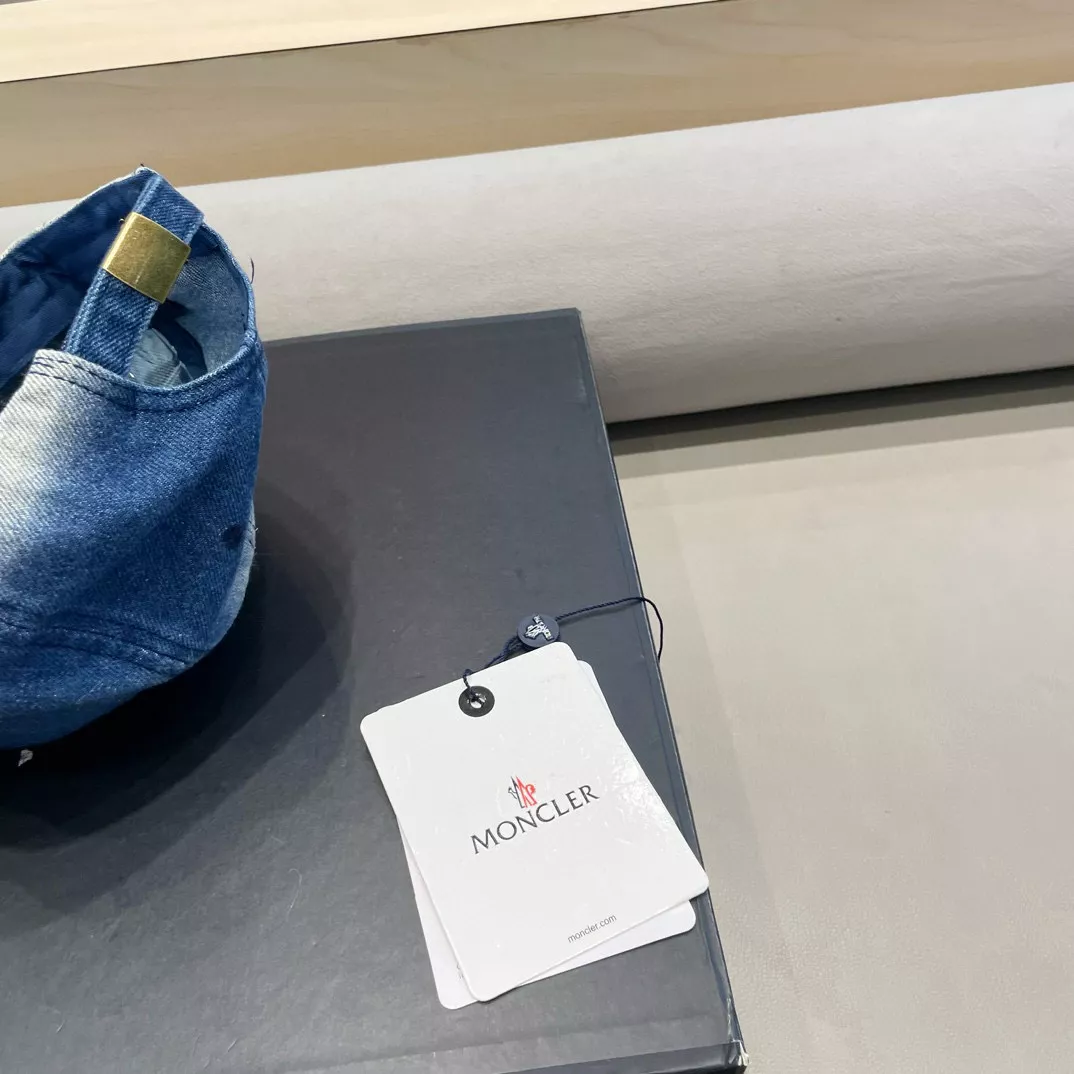 EasyMatch 9053 Moncler Caps