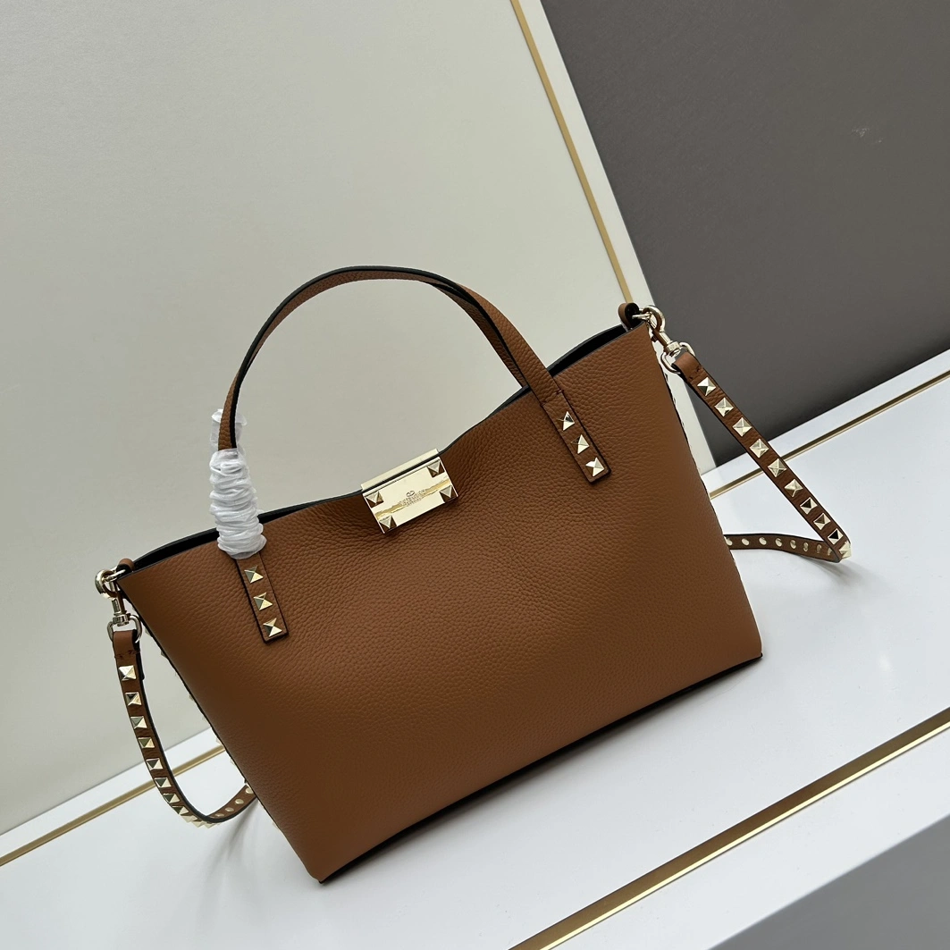 EasyMatch 919 Valentino AAA Quality Handbags For Women