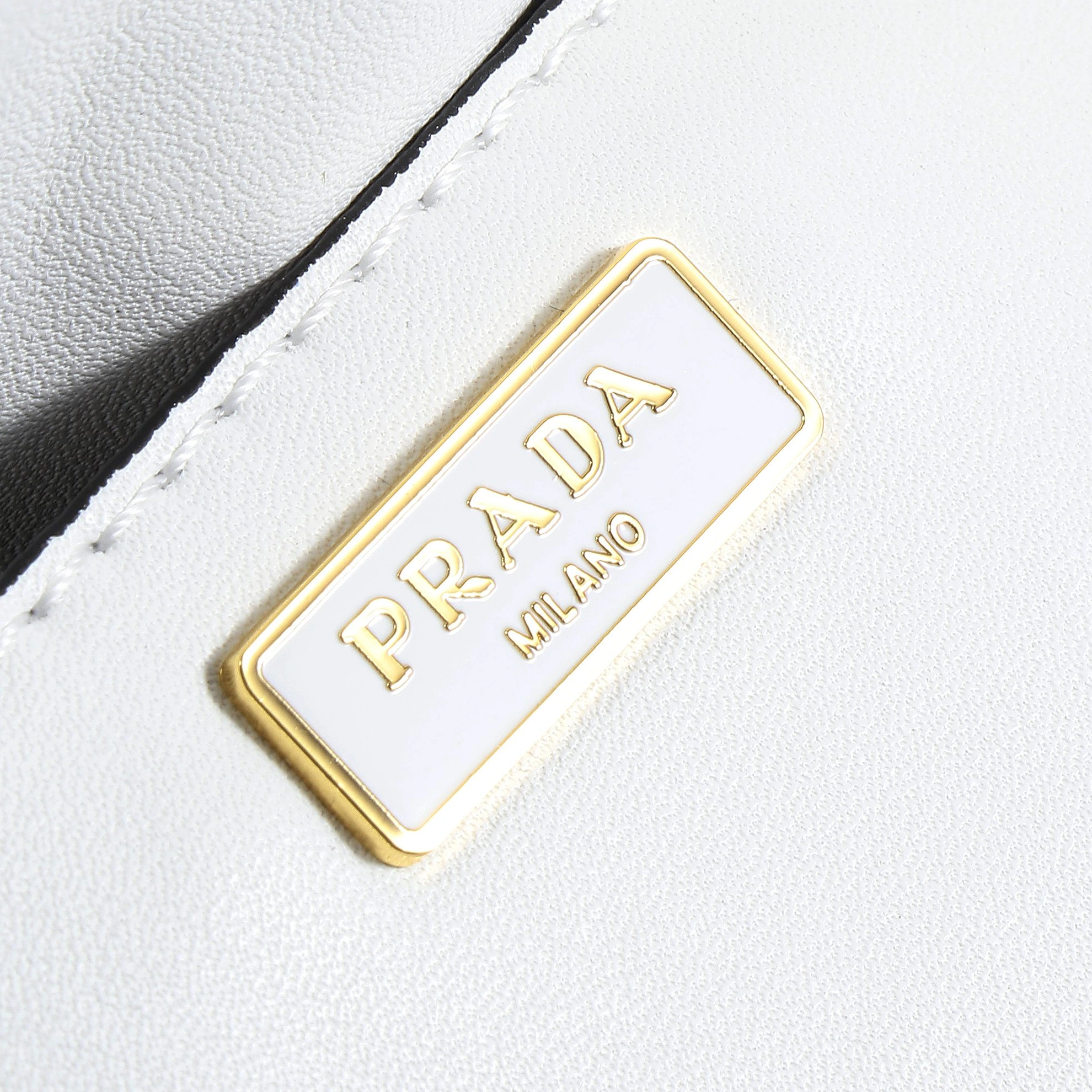 EasyMatch 9191 Prada AAA Quality Shoulder Bags For Women