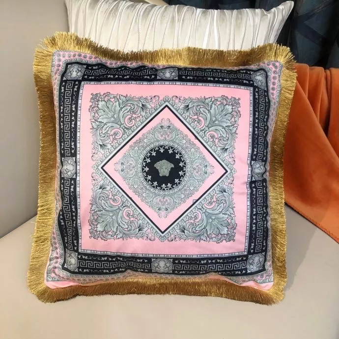 EasyMatch 9198 Versace Cushion