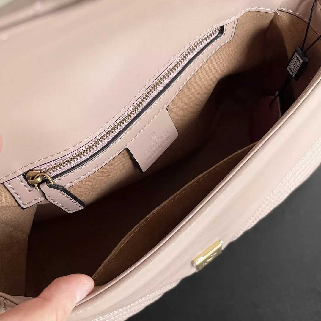 EasyMatch 929 Gucci AAA Quality Messenger Bags For Women