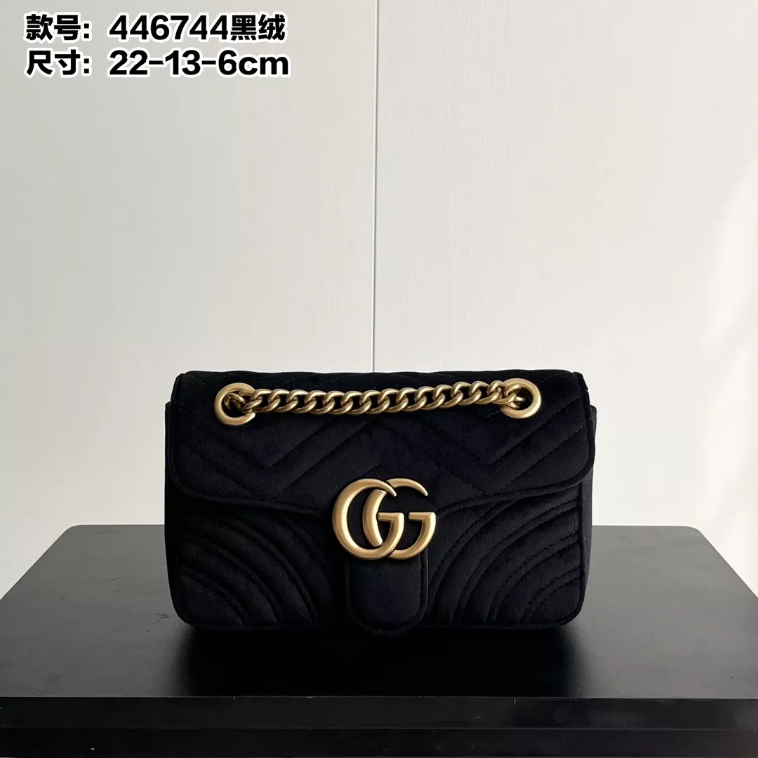 EasyMatch 9498 Gucci AAA Quality Messenger Bags For Women