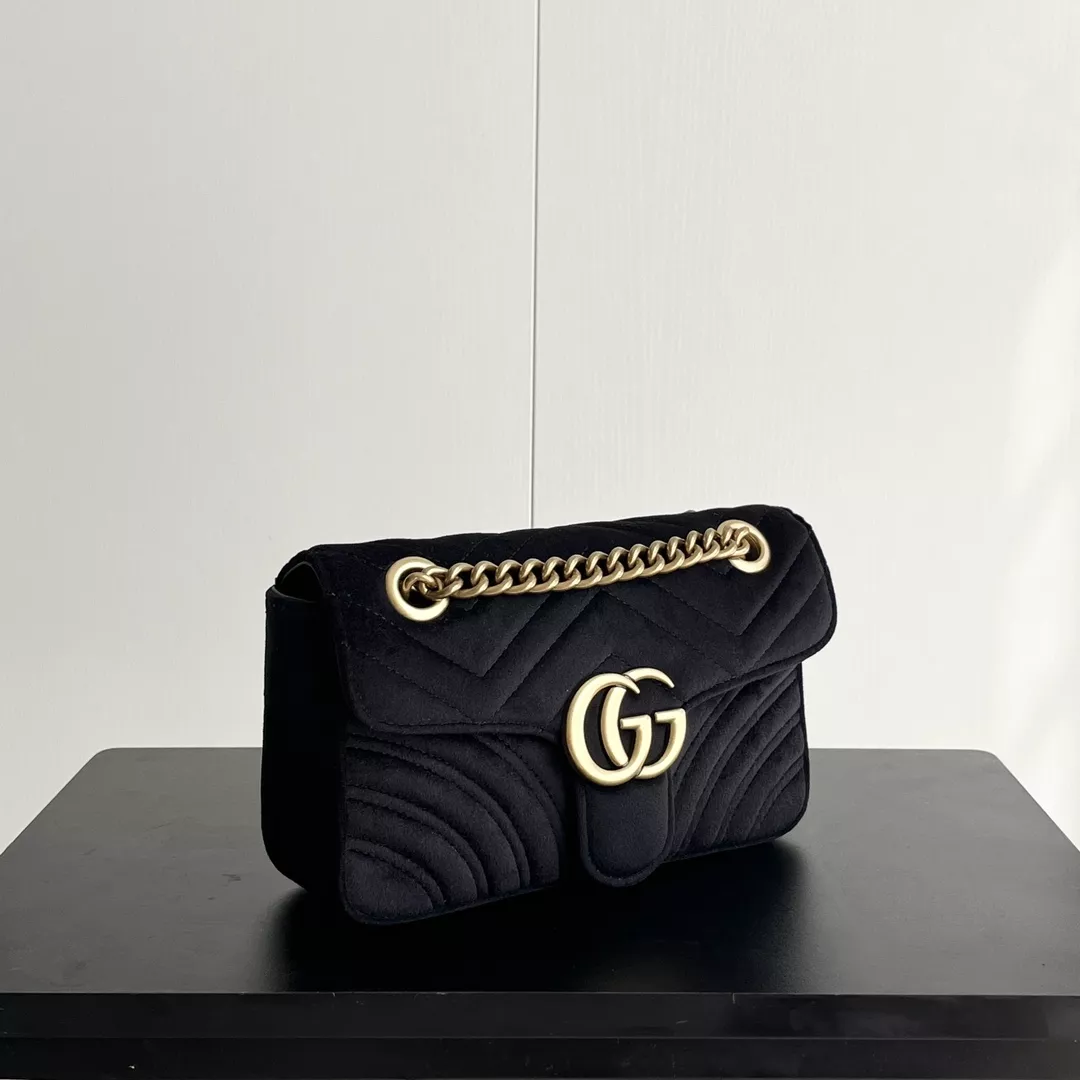 EasyMatch 9498 Gucci AAA Quality Messenger Bags For Women