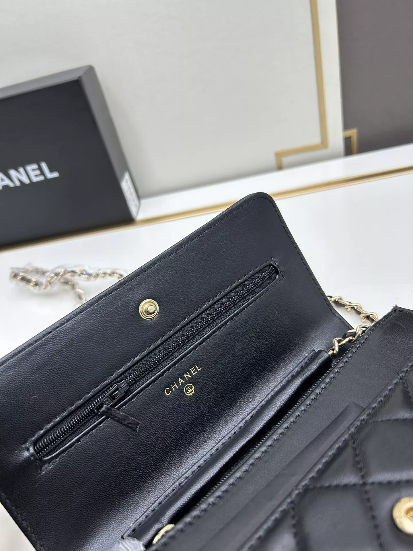 EasyMatch 9539 Chanel AAA Quality Messenger Bags For Women