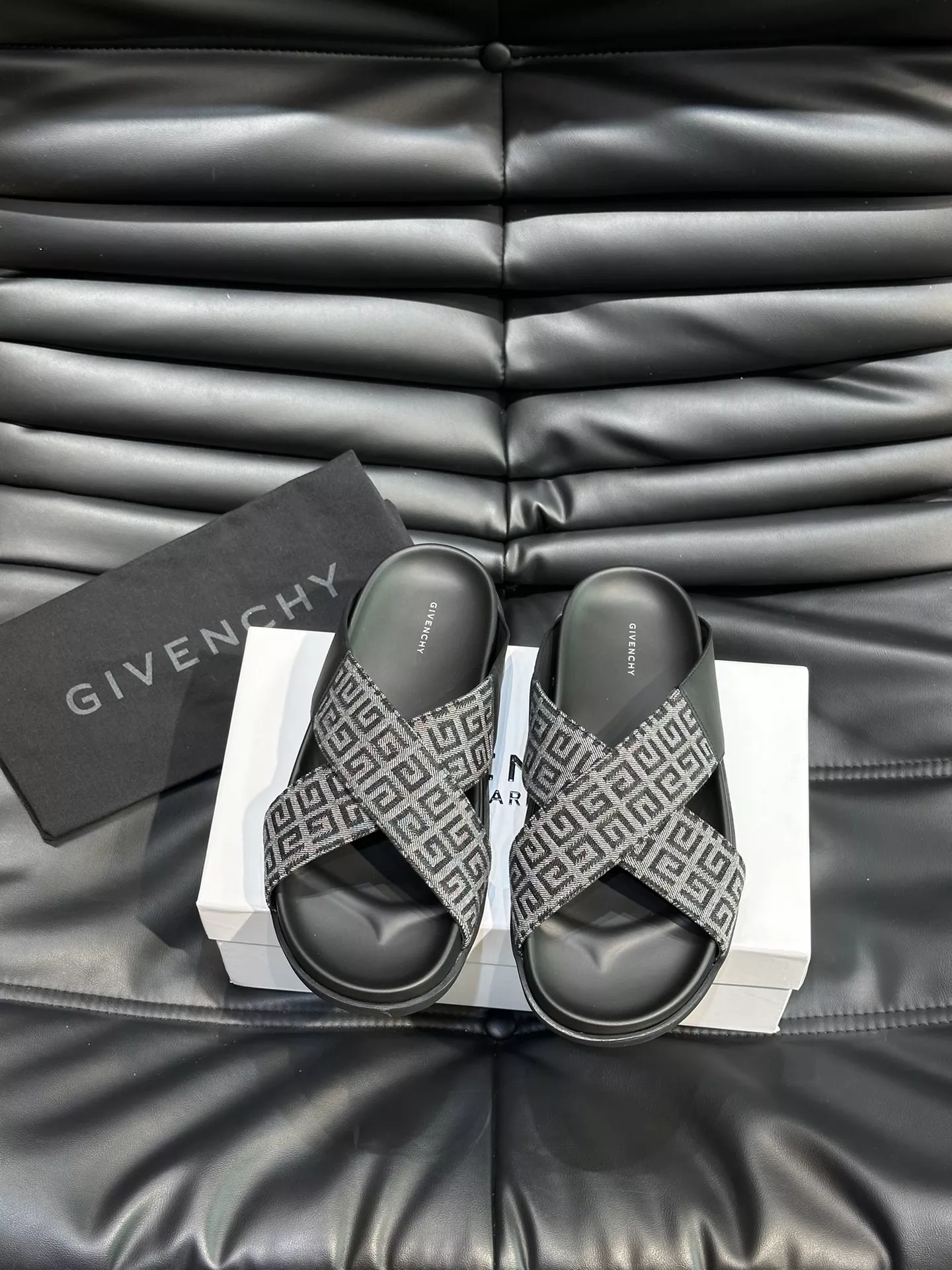 EasyMatch 9878 Givenchy Slippers For Men