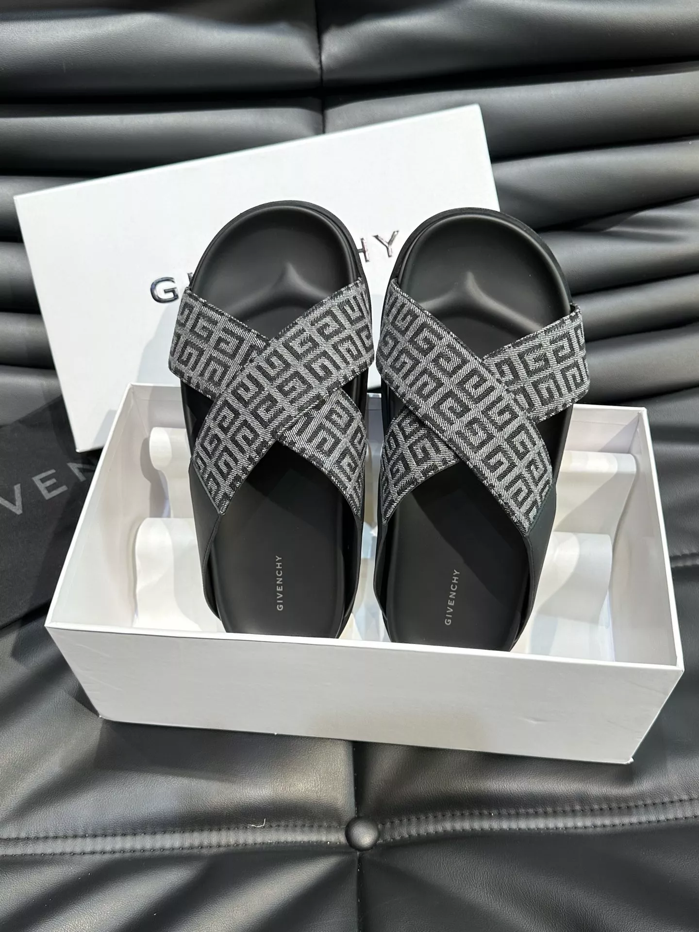 EasyMatch 9878 Givenchy Slippers For Men