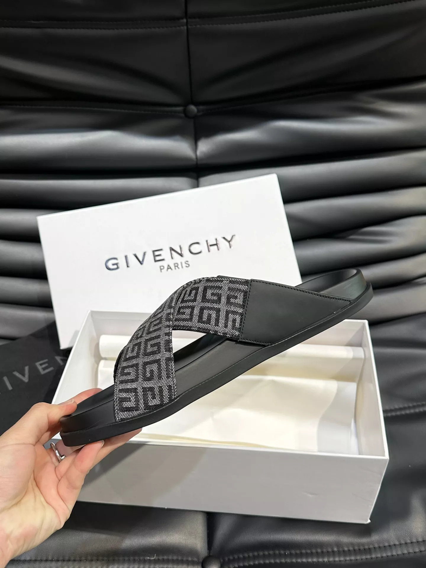 EasyMatch 9878 Givenchy Slippers For Men