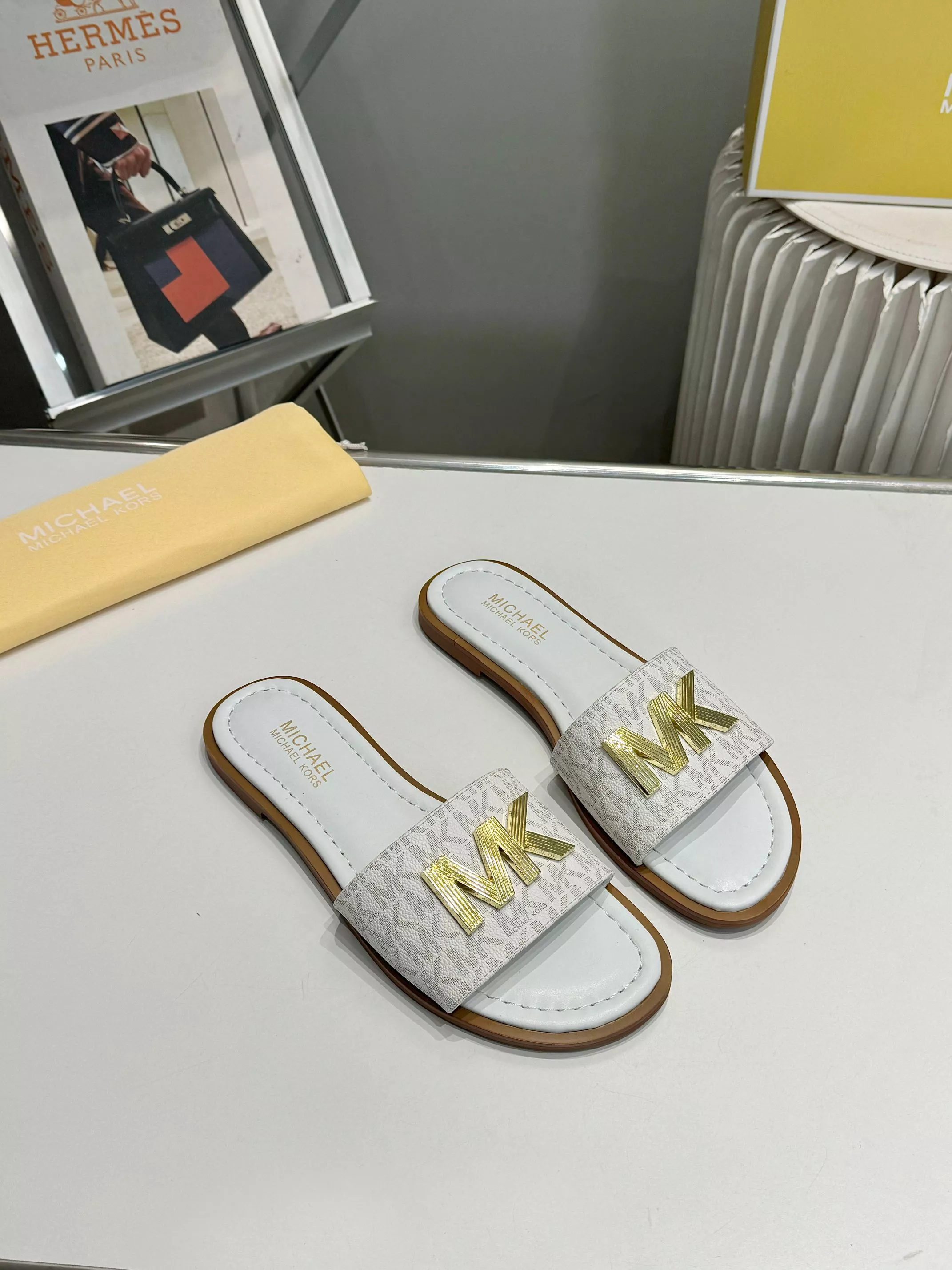 Efficient 1032 Michael Kors Slippers For Women