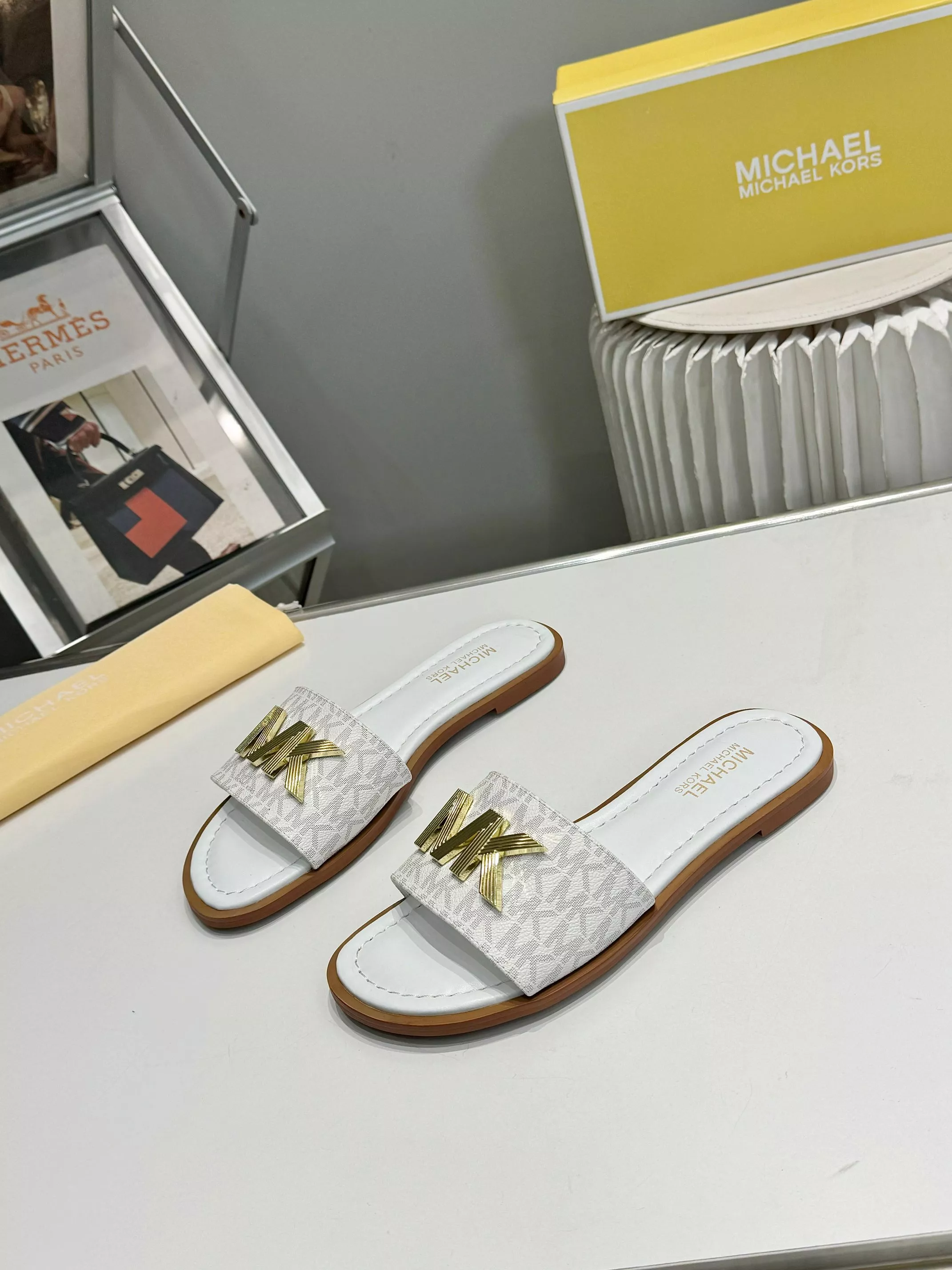 Efficient 1032 Michael Kors Slippers For Women