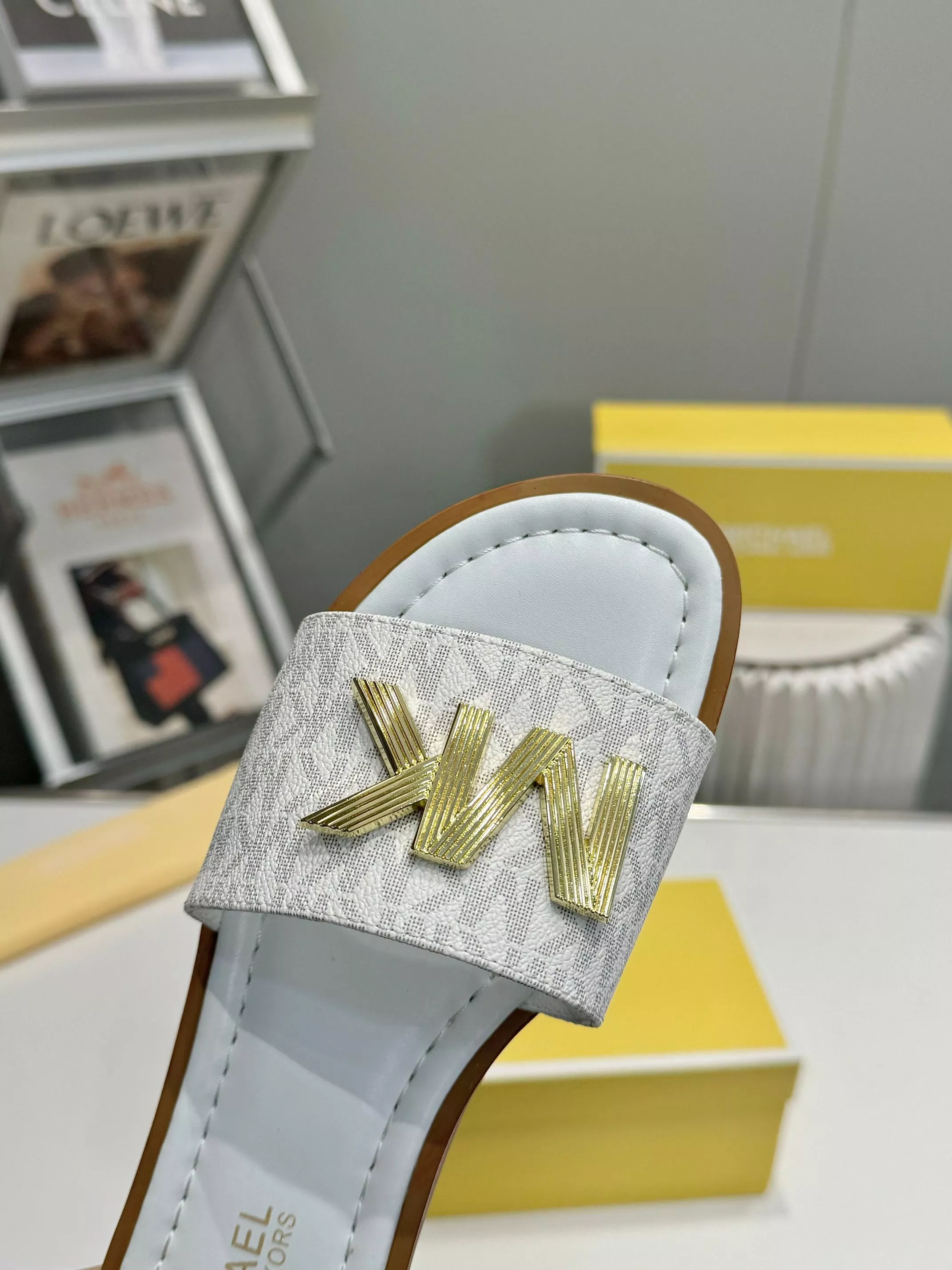 Efficient 1032 Michael Kors Slippers For Women