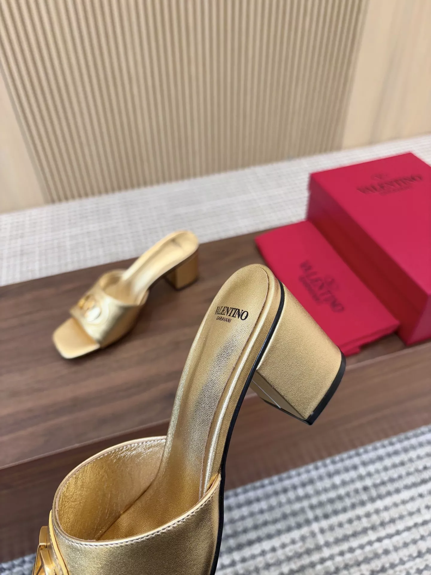 Efficient 1091 Valentino Slippers For Women
