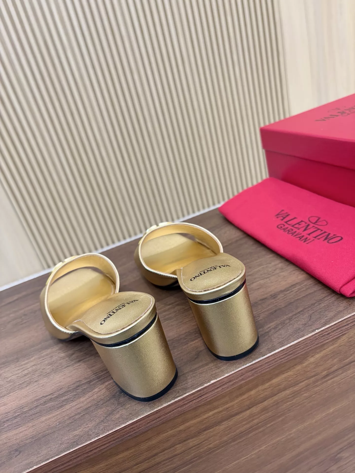 Efficient 1091 Valentino Slippers For Women