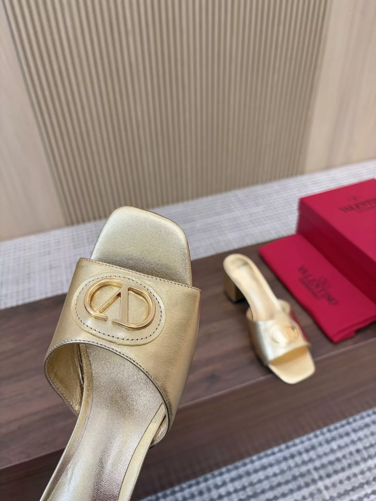 Efficient 1091 Valentino Slippers For Women