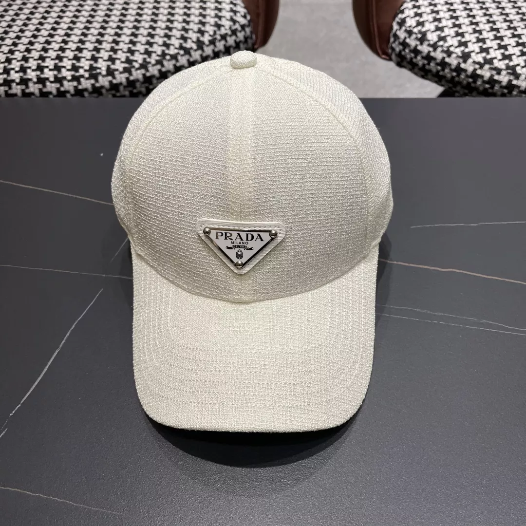 Efficient 1143 Prada Caps