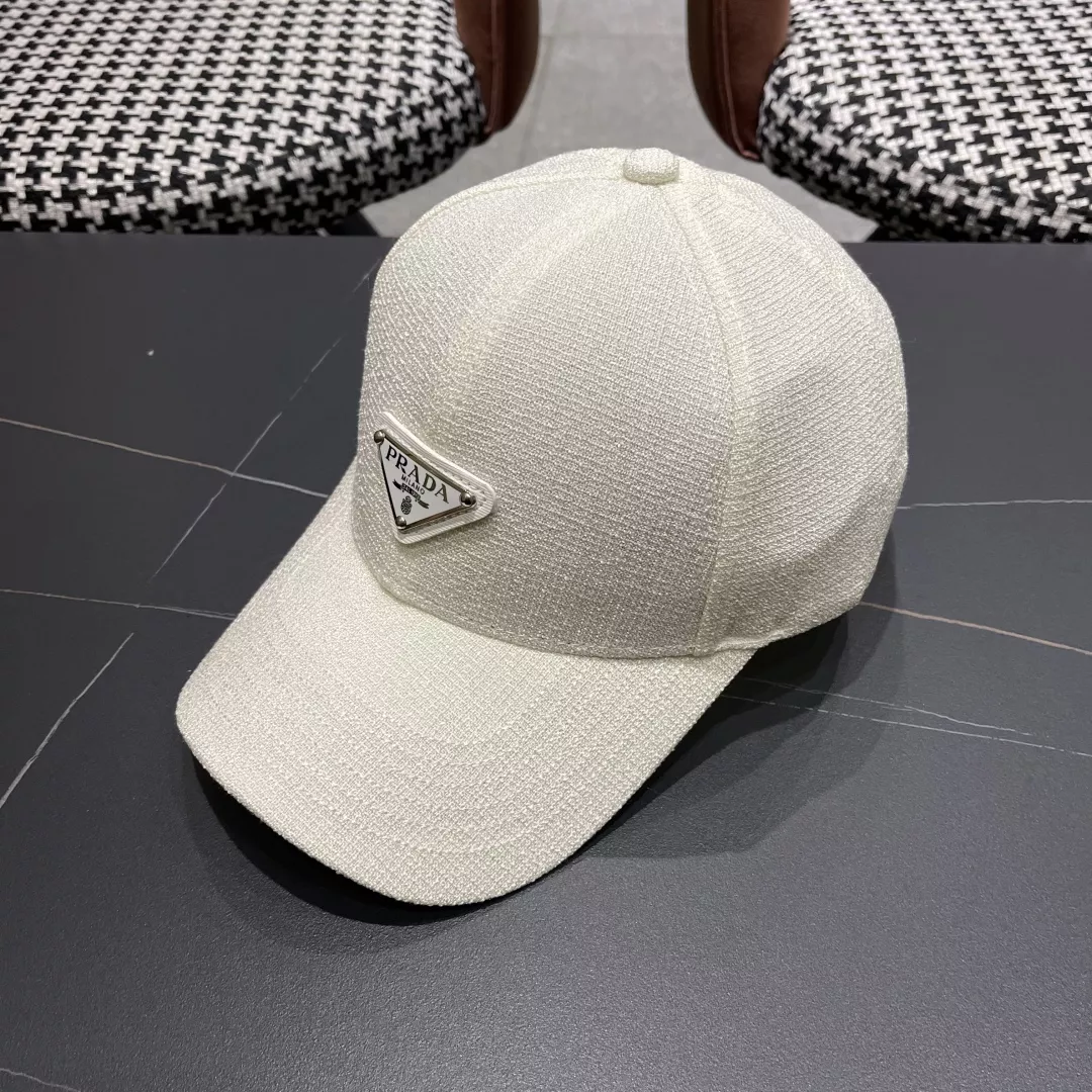 Efficient 1143 Prada Caps