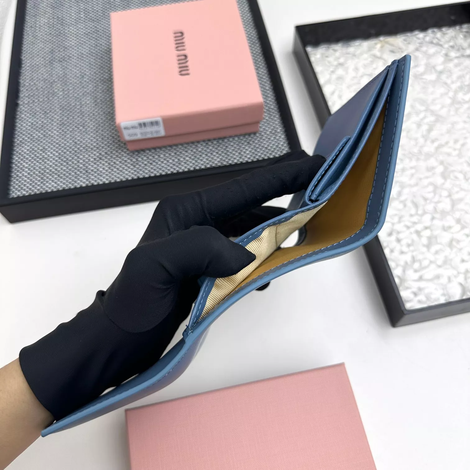 Efficient 1167 MIU MIU Wallets