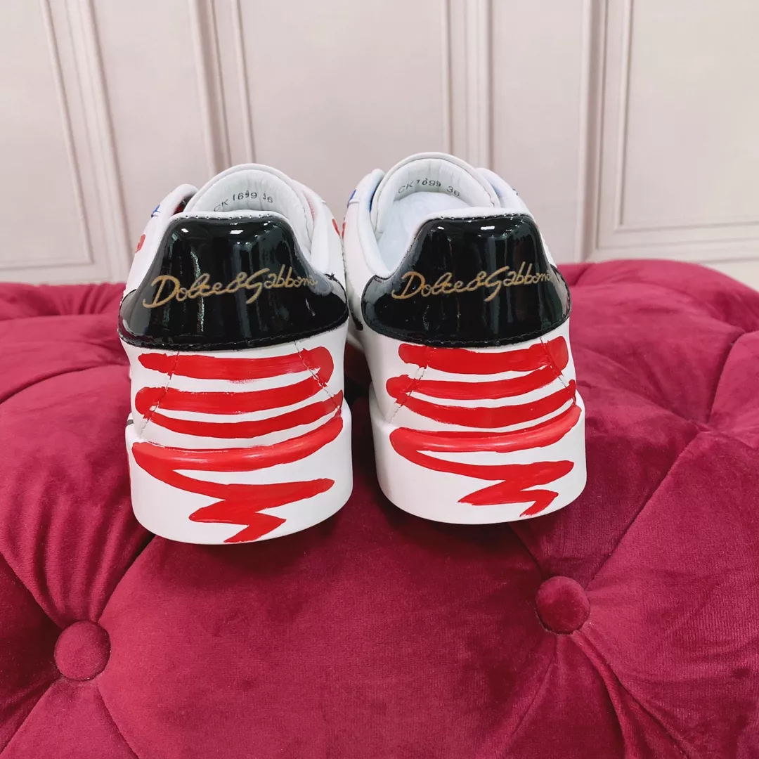 Efficient 1422 Dolce & Gabbana D&G Casual Shoes For Women