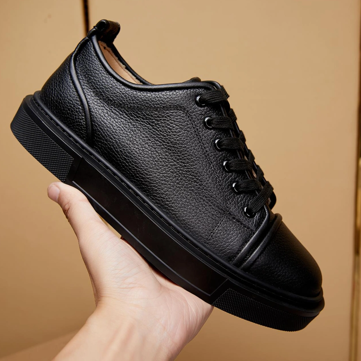 Efficient 1570 Christian Louboutin Casual Shoes For Men
