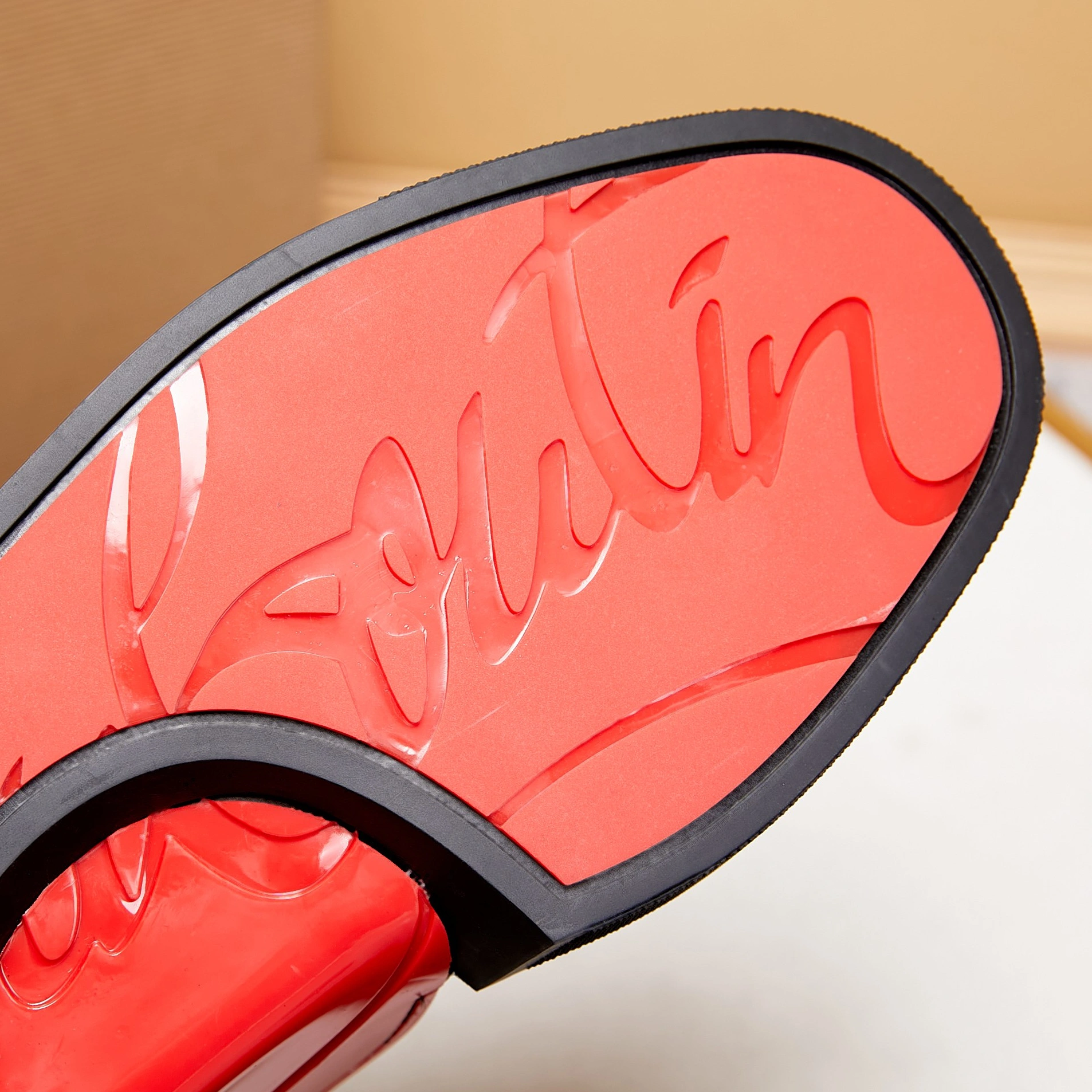 Efficient 1570 Christian Louboutin Casual Shoes For Men